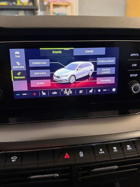Škoda Octavia 2.0 TDI / 85kW / Amb. ČR - fotka 16 z 20