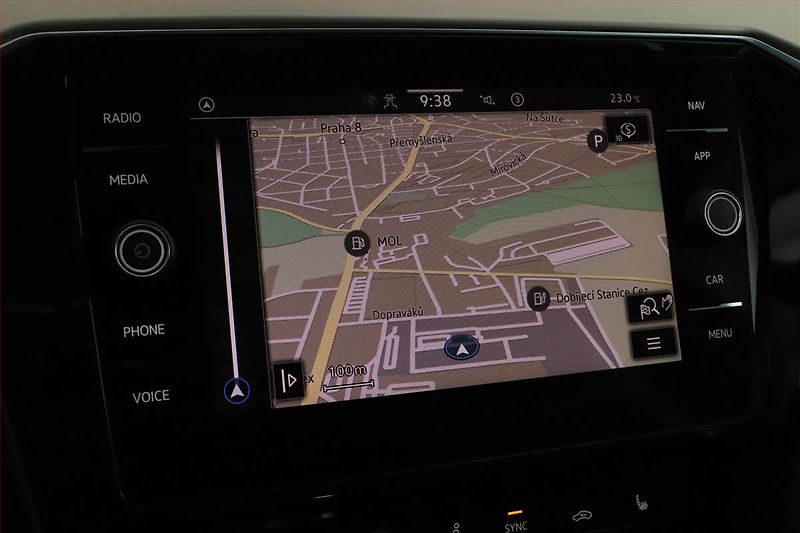 Volkswagen Passat (2021) Elegance 2.0 TDI - fotka 13 z 18