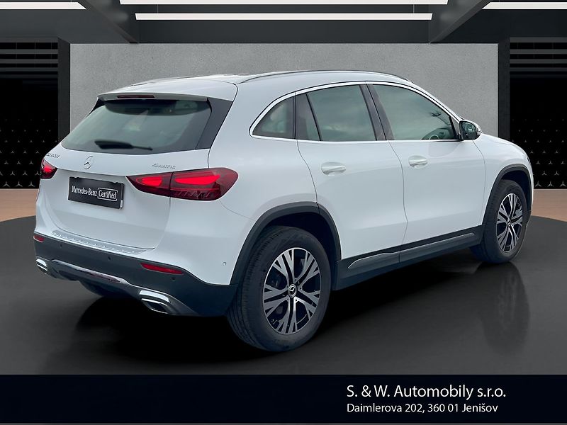 Mercedes-Benz GLA 200 d 4MATIC - fotka 5 z 29