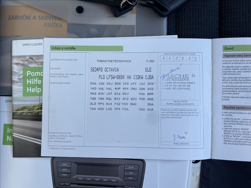 Škoda Octavia 1,8 TSi 132kw DSG Style Xenon - fotka 25 z 35