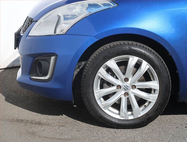 Suzuki Swift (2014) 1.2, ČR,1.maj, Serv.kniha - fotka 14 z 18