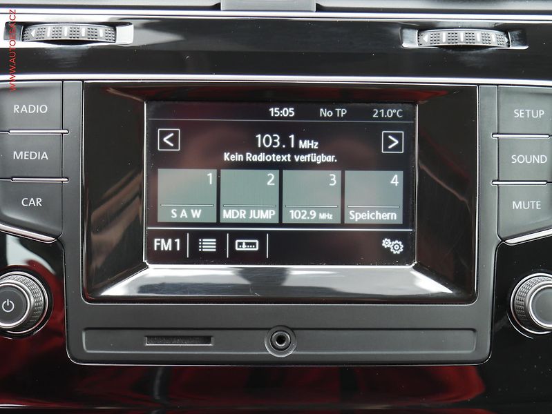 Volkswagen Golf (2013) 1.4 TSi, Highline, bixen - fotka 13 z 16