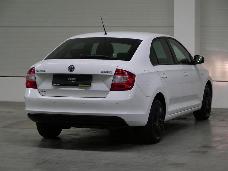 Škoda Rapid - fotka 2 z 23