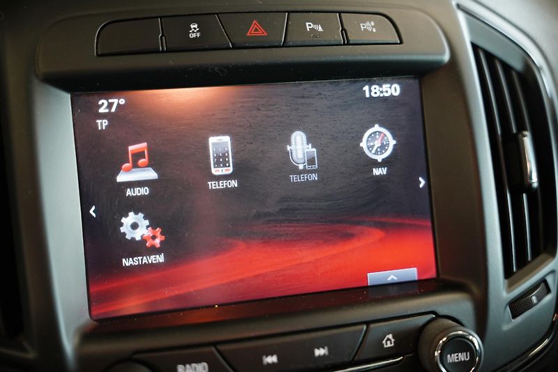 Opel Insignia - fotka 18 z 25