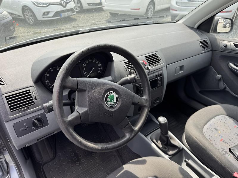 Škoda Fabia I 1.2 12V,47 kW, 95 tis km - fotka 11 z 18