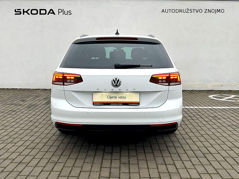 Volkswagen Passat (2020) VARIANT 1,5TSI 110KW BUSINESS - fotka 7 z 24