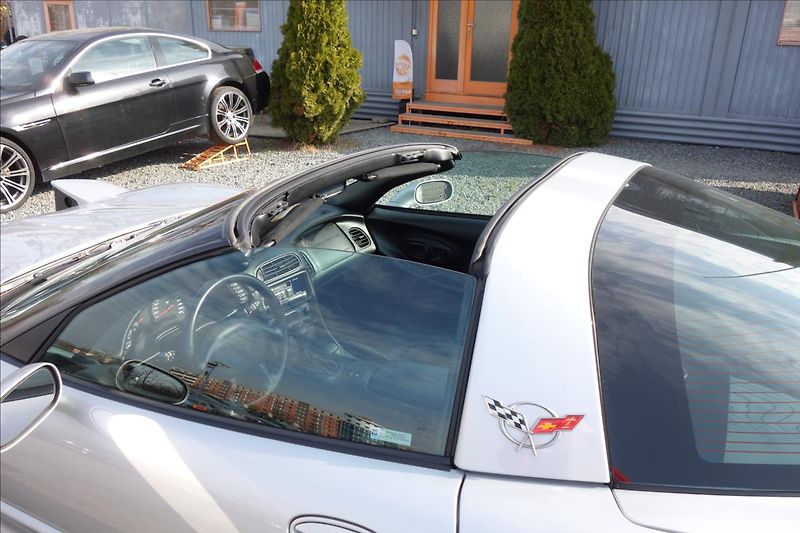 Chevrolet Corvette 5,7 i V8 253KW, TARGA, C5. - fotka 18 z 35
