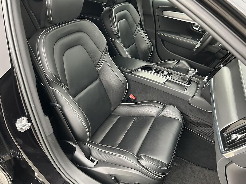 Volvo V90 2.0 D5 4x4 R-Design - fotka 13 z 30