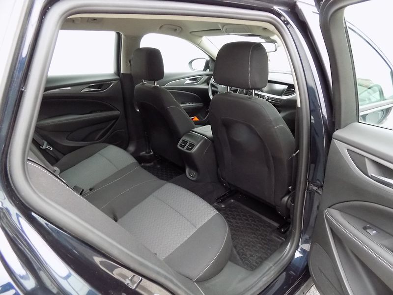 Opel Insignia (2020) 1.6 CDTI/Bussines Edition/DPH/ - fotka 19 z 39