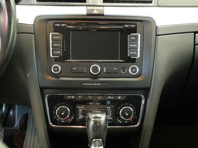 Škoda Superb (2015) 2.0TDI, DSG, xenon - fotka 8 z 20