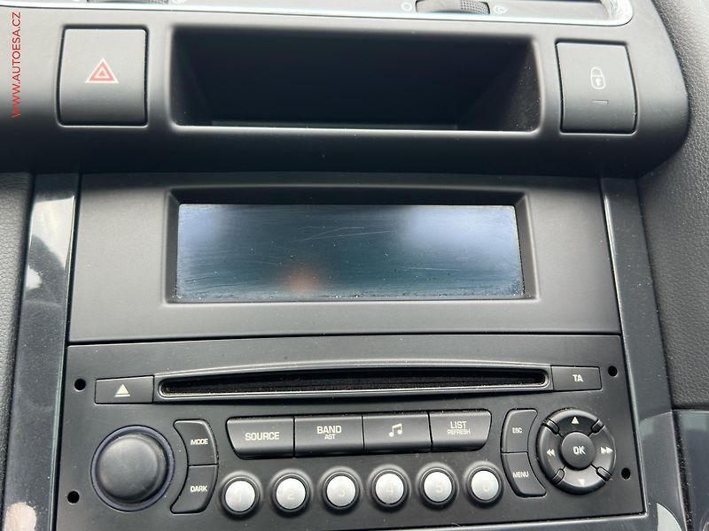 Peugeot 3008 (2012) 1.6HDi, Panorama, TZ - fotka 14 z 20