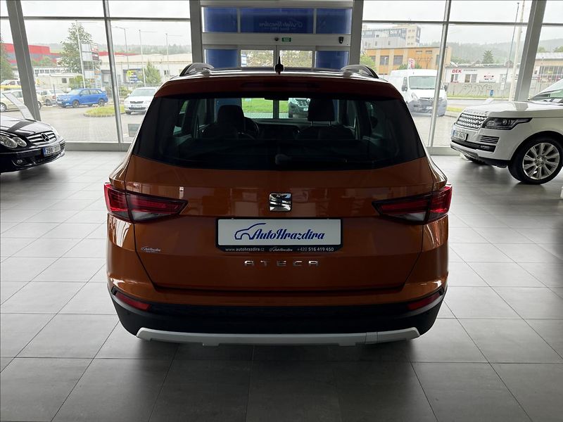 Seat Ateca 1,4   TSI,STYLE,1.MAJITEL,TAŽN - fotka 5 z 22