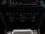 Volkswagen Passat (2015) Highline 2.0 TDI, Automat - náhled 11