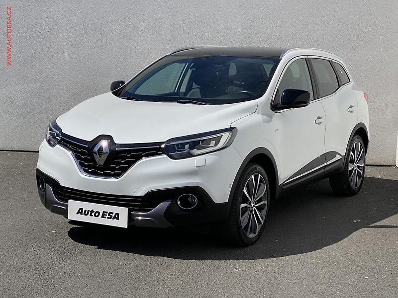 Renault Kadjar (2016) 1.2 TCe, BOSE, AT, LED, panor - fotka 3 z 18