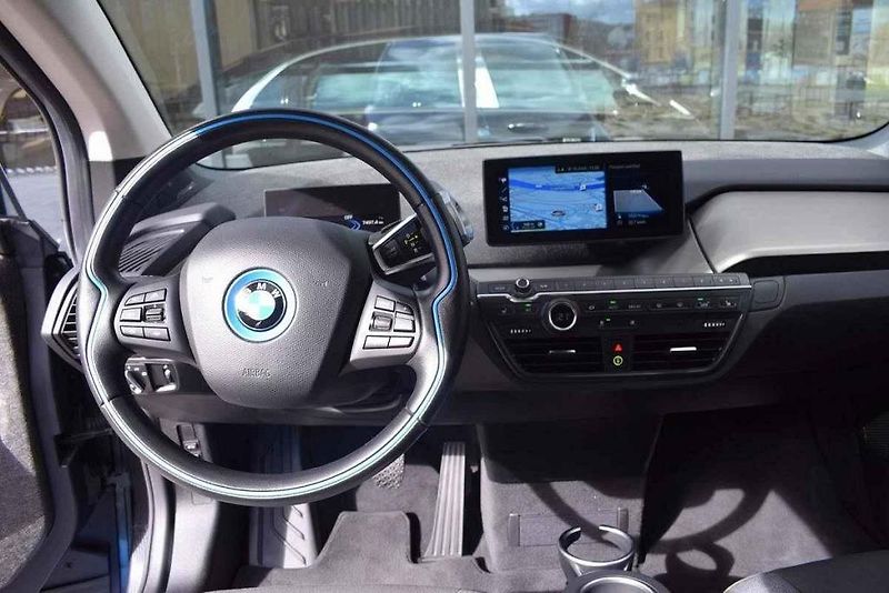 Průměrná cena ojeté Toyoty Corolla je 678 tisíc Kč