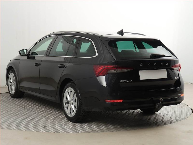 Škoda Octavia (2024) 1.5 TSI - fotka 4 z 22