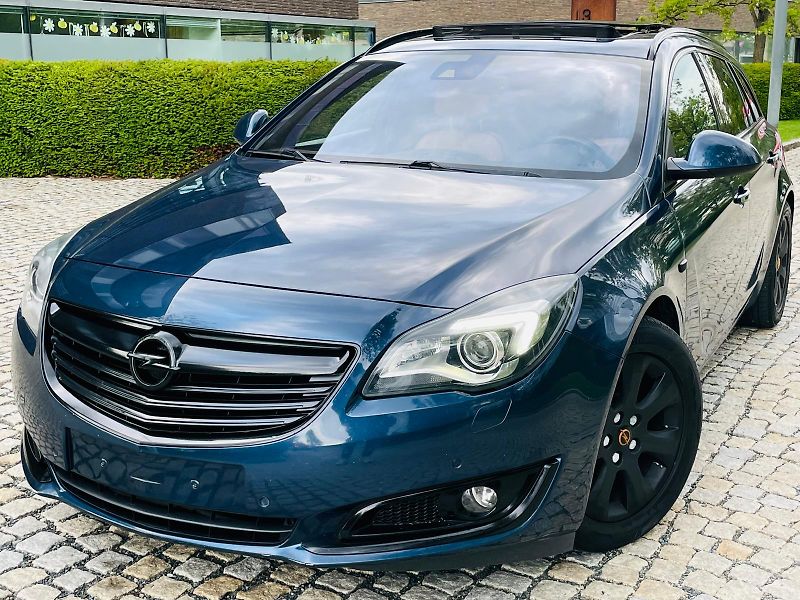 Opel Insignia 2.0CDTi 4x4 AUTOMAT SERVISKA - fotka 1 z 53
