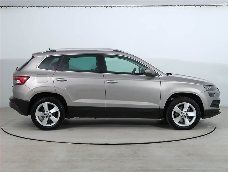 Škoda Karoq (2017) Style 1.5 TSI - fotka 6 z 24
