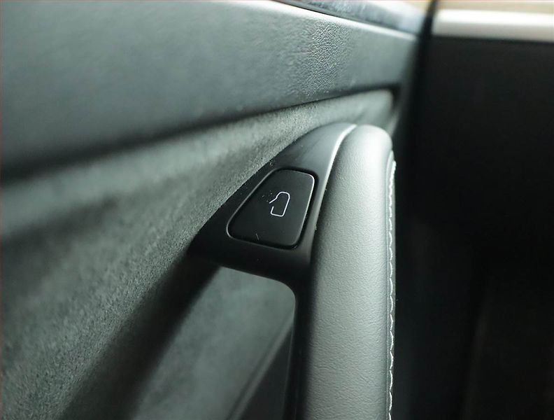 Tesla Model 3 (2021) Long Range 4WD 79kWh, SoH 92% - fotka 15 z 23