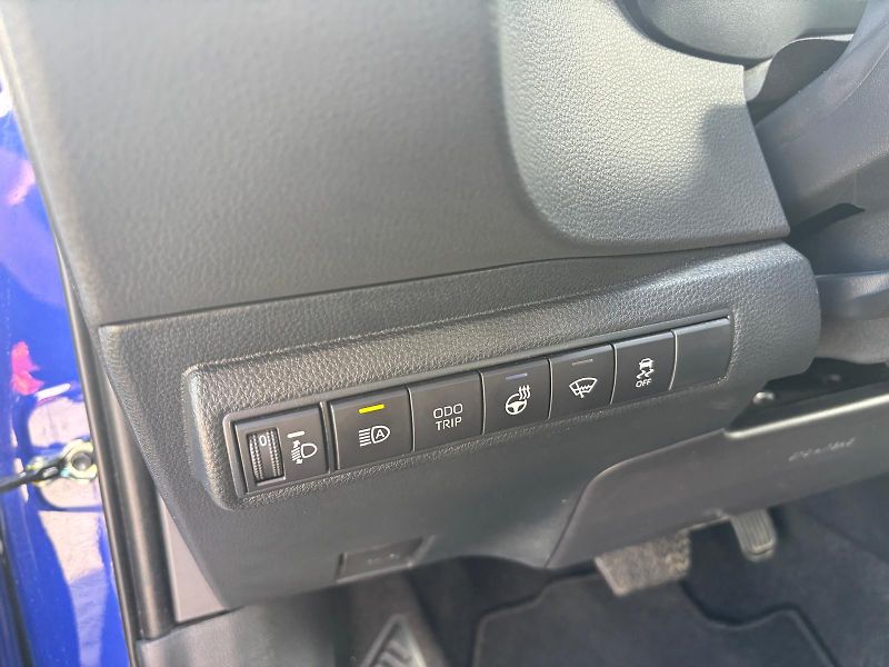 Toyota Corolla 1.8 HSD e-CVT Comfort Tech - fotka 13 z 26