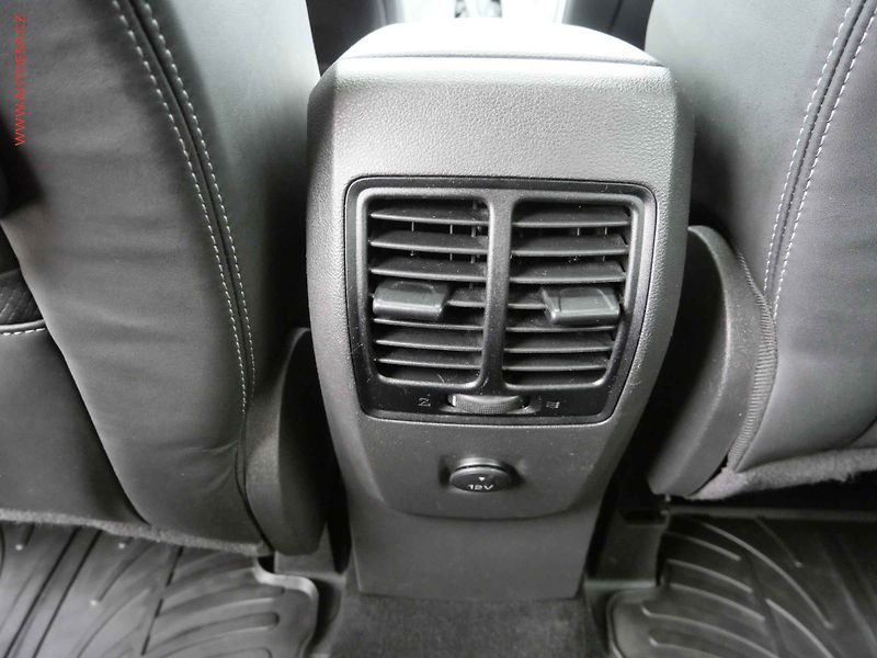 Ford Kuga (2014) 2.0TDCi 4x4, 2.maj,ČR - fotka 24 z 30