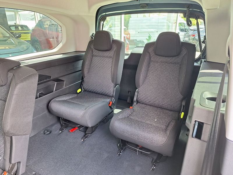 Peugeot Rifter (2026) LONG ALLURE BHDi 130k MAN6 - fotka 24 z 24