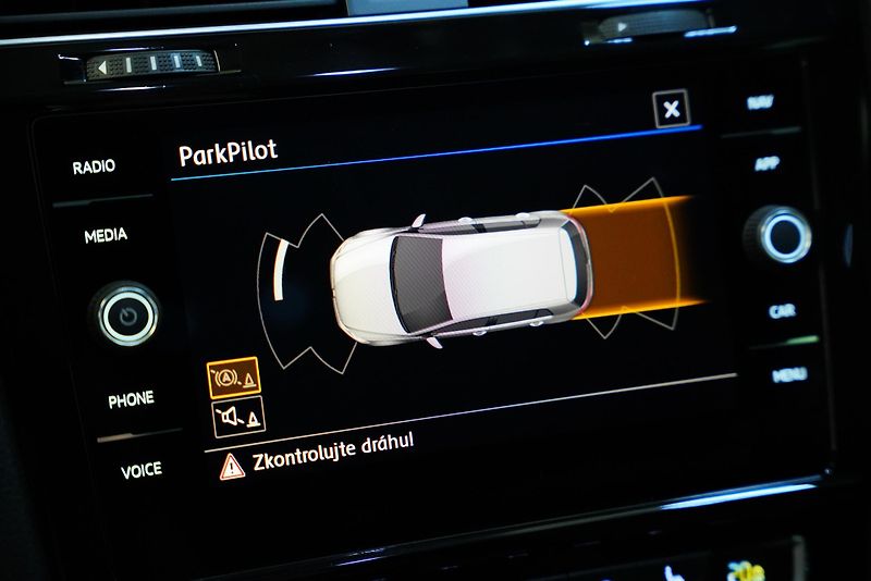 Volkswagen Golf - fotka 22 z 28