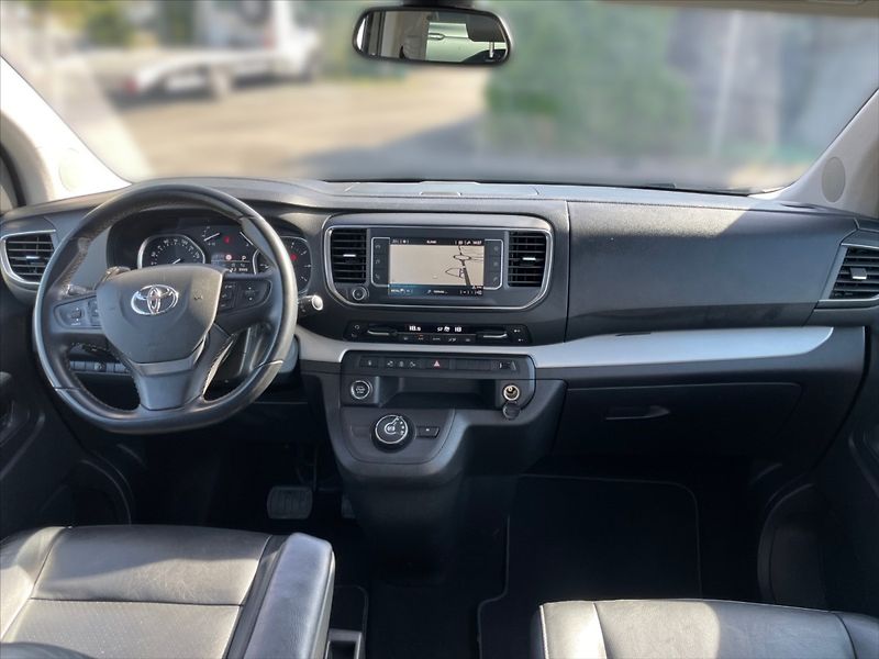 Toyota ProAce Verso 2,0 D-4D 180k L2 VIP - fotka 9 z 11