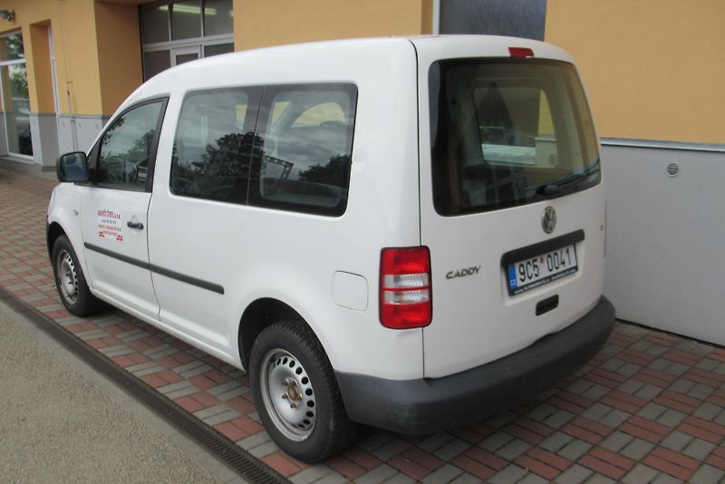 Volkswagen Caddy 1.6TDI KLIMA VŮZ NA OPRAVU !! - fotka 2 z 15