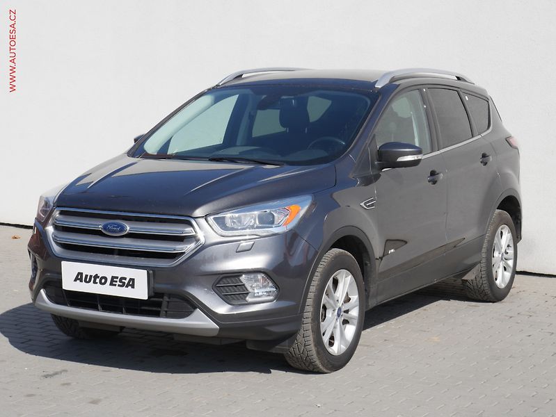 Ford Kuga (2017) 2.0 TDCI 4x4, 2.maj,ČR, navi - fotka 3 z 18