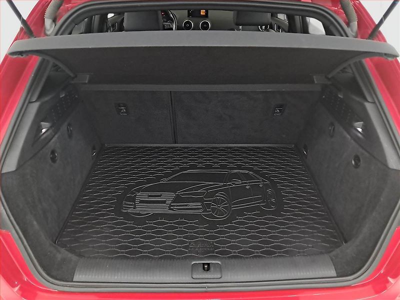 Audi A3 (2017) e-tron, Automat, Kůže, Navi - fotka 14 z 20