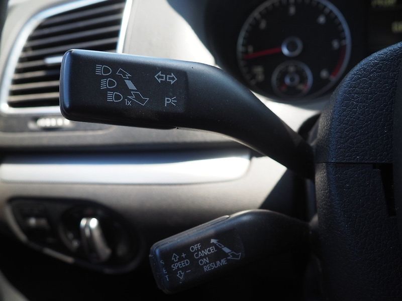 Volkswagen Sharan (2011) 2.0 TDI, 103 kW, 7 míst - fotka 21 z 31