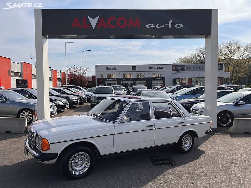Mercedes-Benz 123 230E - fotografie inzerátu