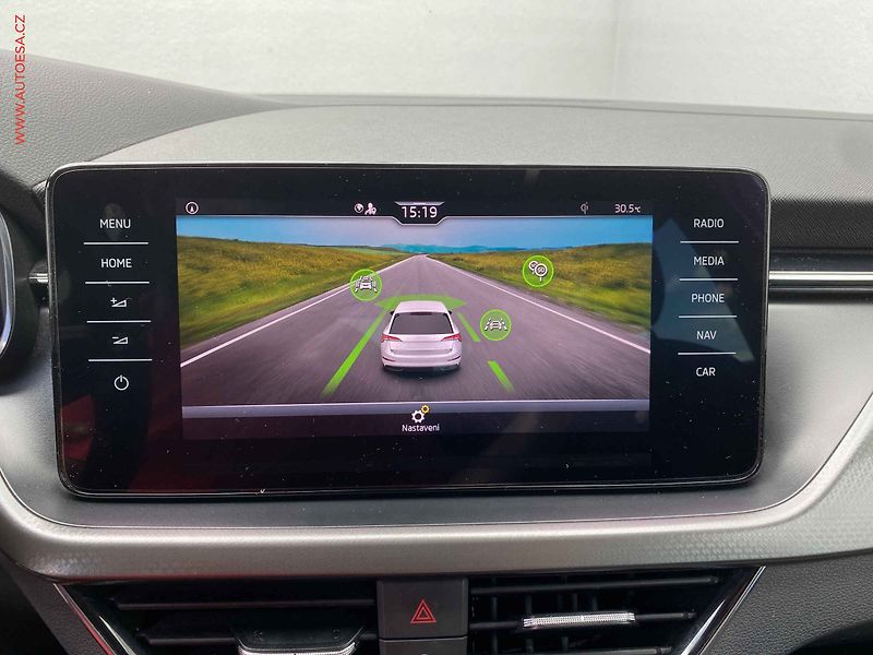 Škoda Scala (2021) 1.0 TSi, Clever, LED, +kola - fotka 18 z 19