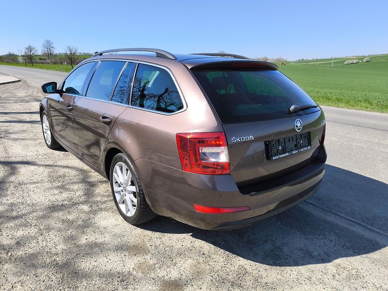 Škoda Octavia (2014) 1,6TDI DSG STYLE*VELKÝ SERVIS* - fotka 7 z 58