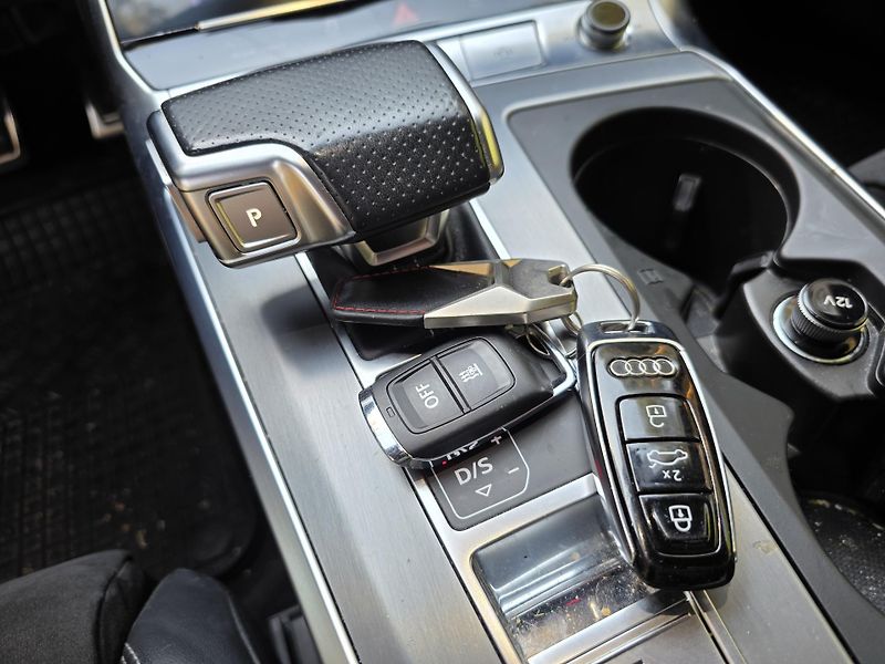 Audi S6 (2021) - fotka 11 z 39