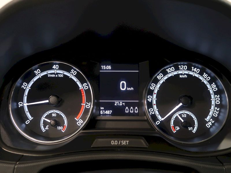 Škoda Fabia (2021) AMBITION 1.0TSI 70KW - fotka 17 z 28