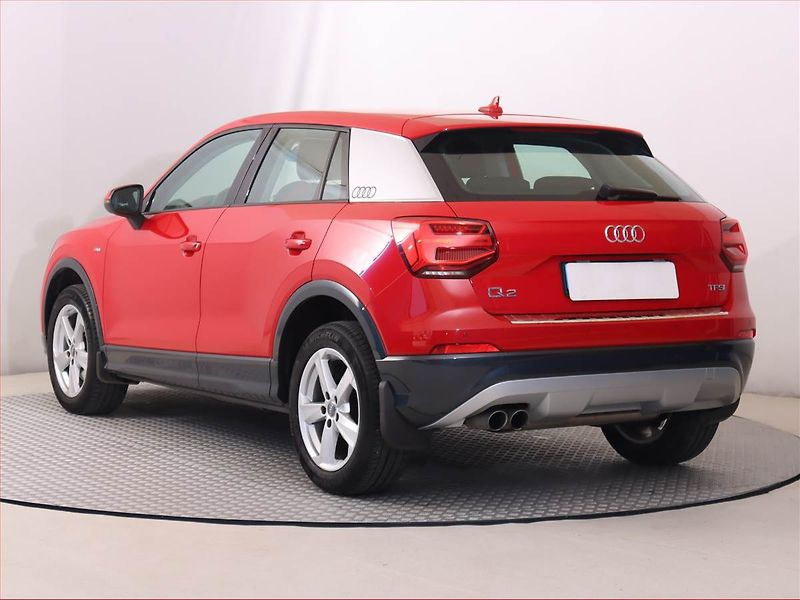Audi Q2 (2017) 1.4 TFSI, Automat, Serv.kniha - fotka 4 z 23