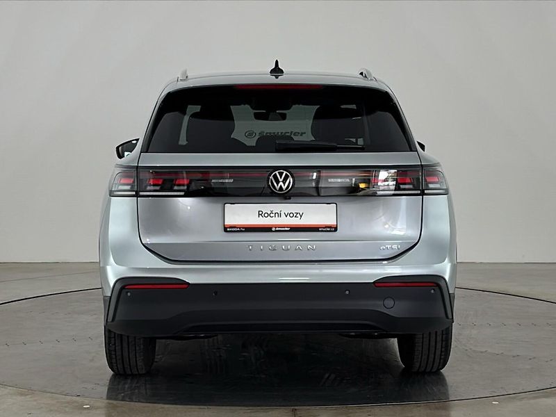 Volkswagen Tiguan People DSG - fotka 17 z 31