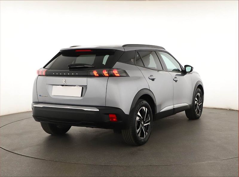 Peugeot 2008 (2022) 50 kWh, SoH 94% - fotka 5 z 19