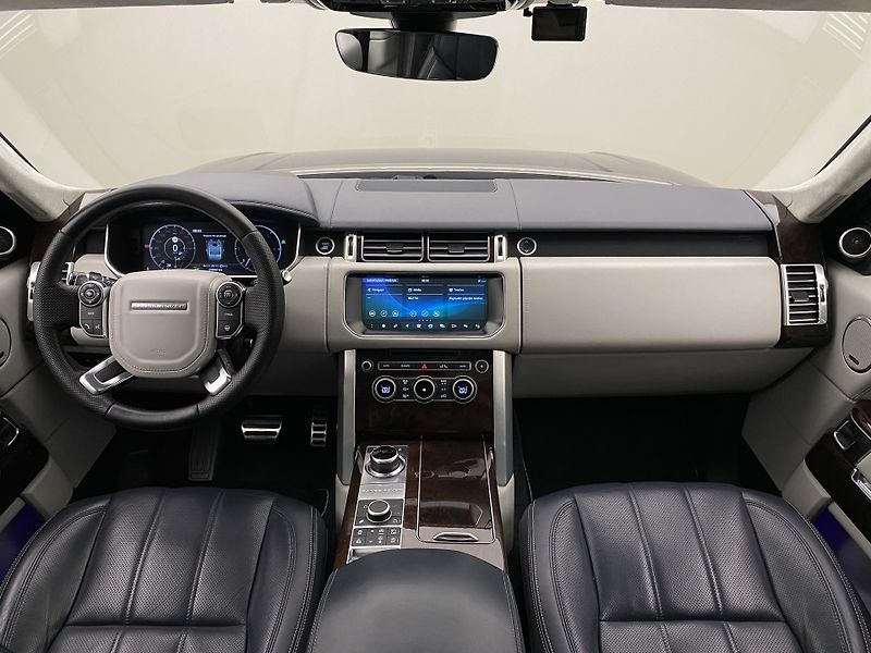 Land Rover Range Rover 4.4 SDV8 AUTOBIOGRAPHY AWD CZ - fotka 2 z 56