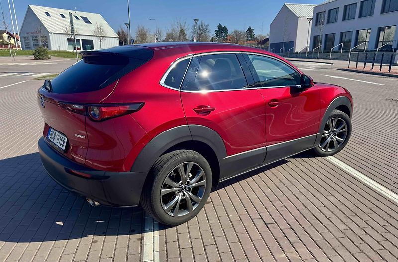 Mazda CX-30 (2023) - fotka 2 z 17