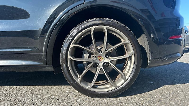 Porsche Cayenne Coupe S 324 KW - fotka 12 z 27