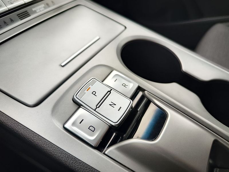 Hyundai Kona EV/64kWh Czech Edition AT - fotka 25 z 35
