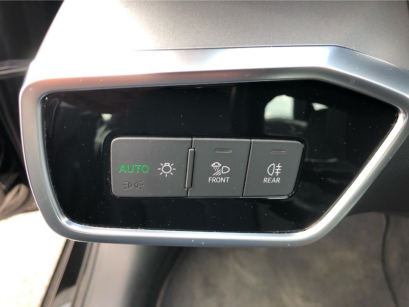 Audi A6 Avant 40 TDI - fotka 16 z 29