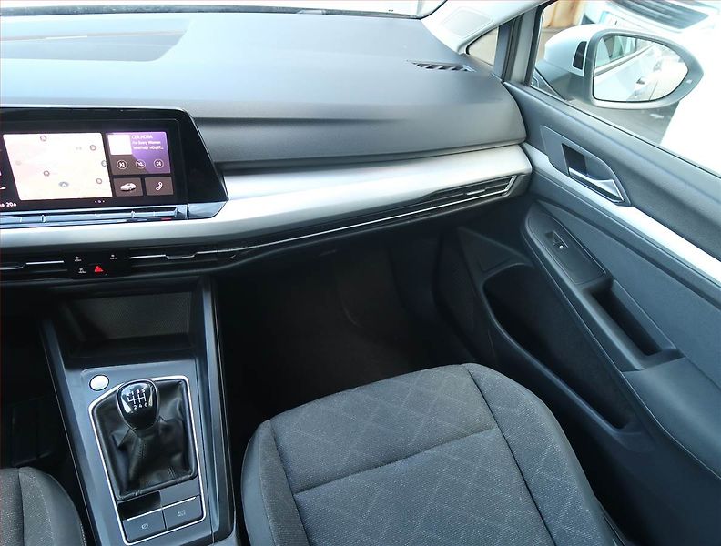 Volkswagen Golf (2021) Life 2.0 TDI, Navi, Tempomat - fotka 8 z 15