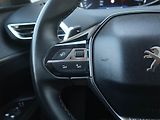 Peugeot 3008 (2018) 1.6 BlueHDi, Automat - náhled 17