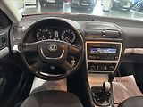 Škoda Octavia 1,8   TSI SCOUT NOVÝ MOTOR 0KM - náhled 22