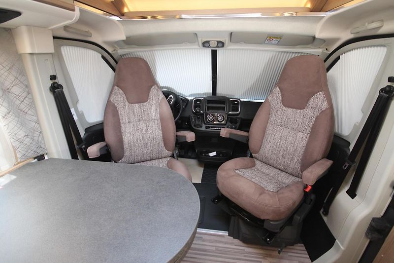Malibu (2023) VAN 640 LE K NOVÁ CENA - fotka 26 z 60