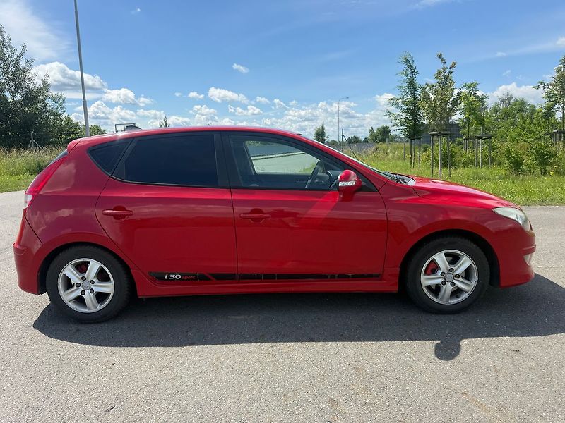 Hyundai i30 - fotka 6 z 13